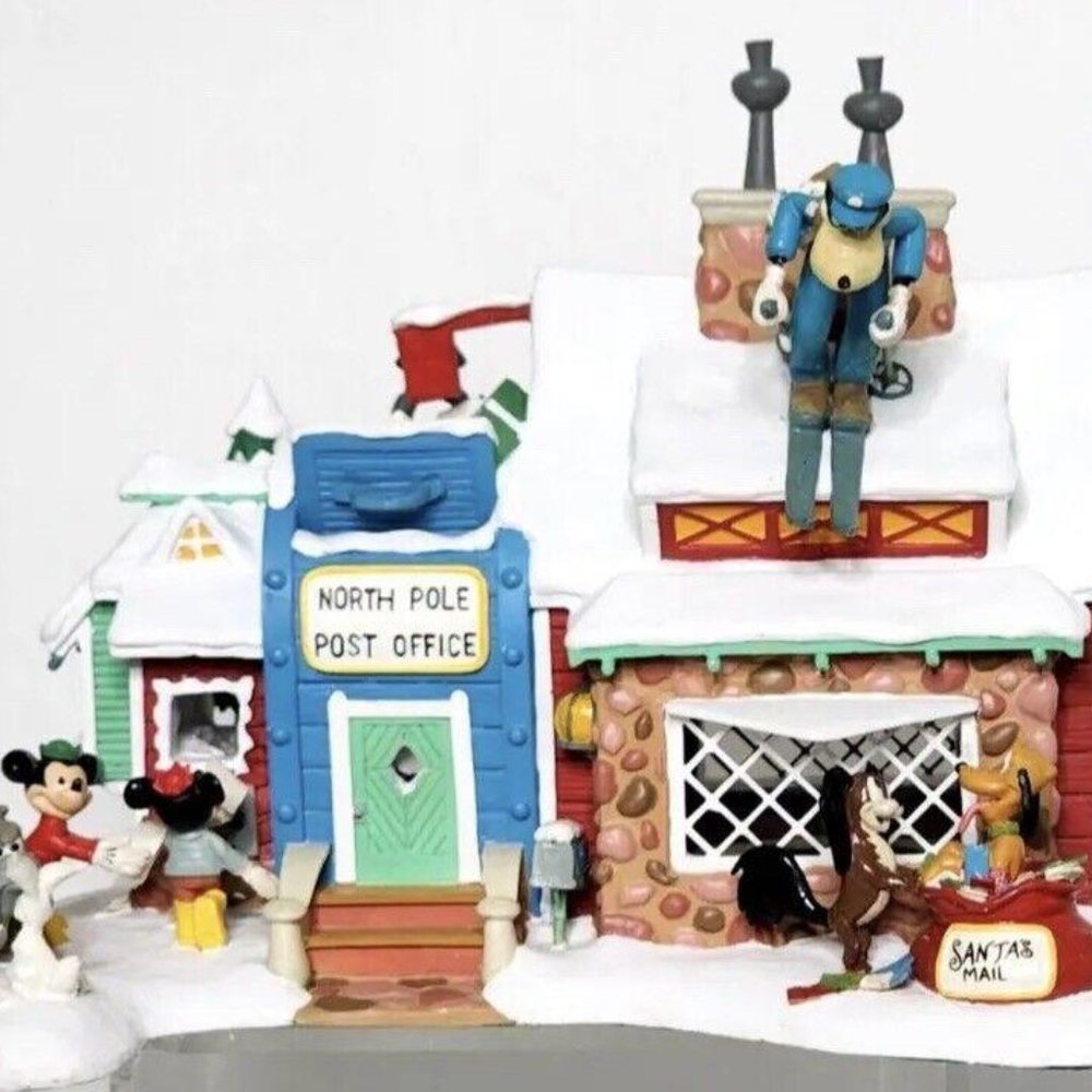 Danbury Mint Disney Christmas North Pole Post Office Winter Wonderland w/light